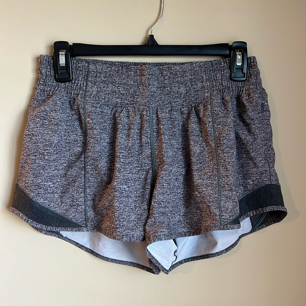Lululemon Hotty Hot High Rise Lined Short 2.5”